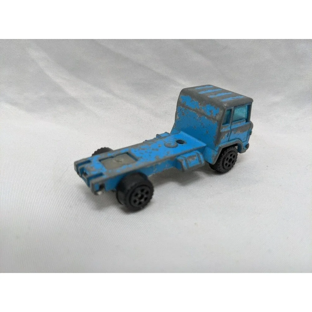Yat Ming vintage blue